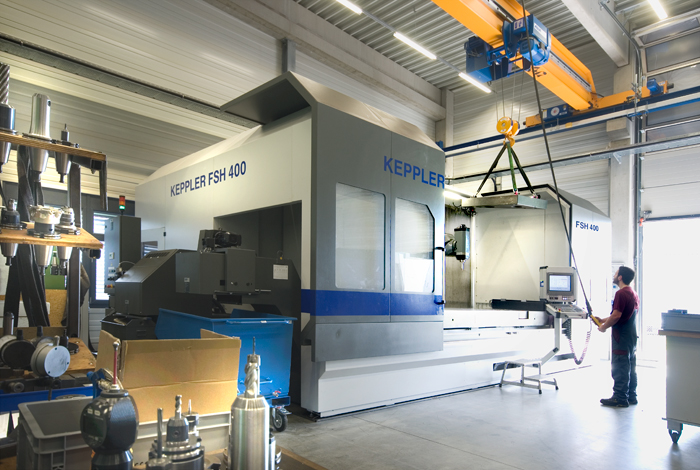 2012: Investition in Bearbeitungszentrum mit 4 Meter Fahrweg